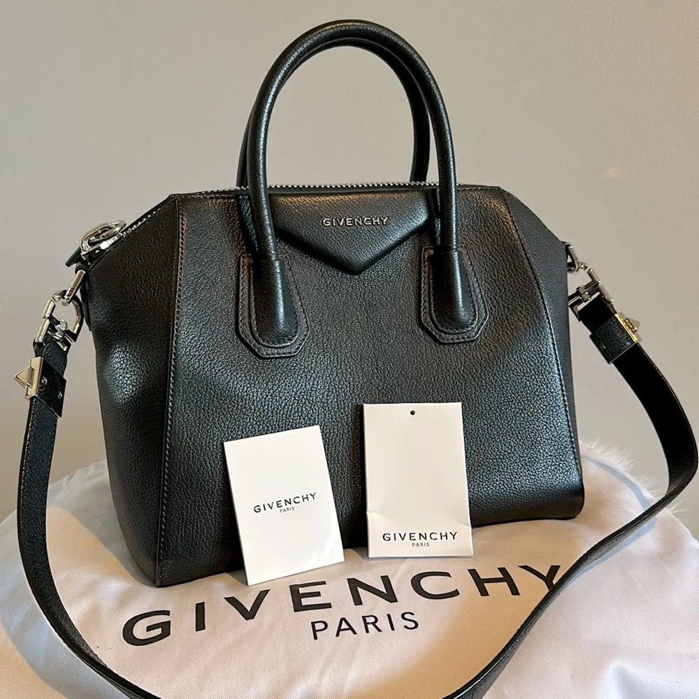 Givenchy Small Antigona Bag - Picture 11 of 14